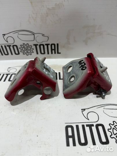Петли двери задние левые Citroen C4 2011