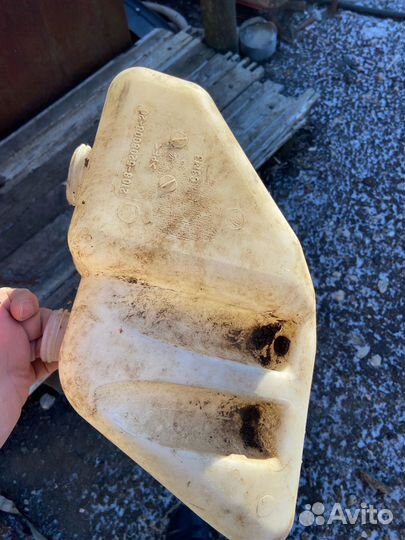 Бачок омывателя ваз 2114