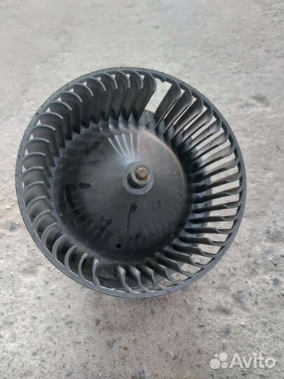 Моторчик печки Ford Mondeo 2 93BW18515AB