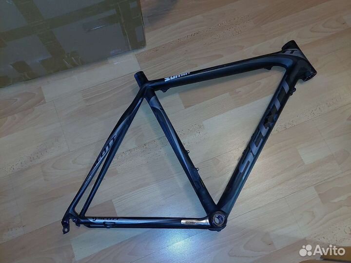 Шоссейная Карбоновая рама Guerciotti