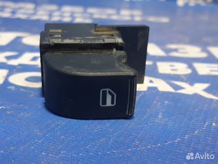 Кнопка стеклоподъемника Chery Amulet лифтбэк 2006