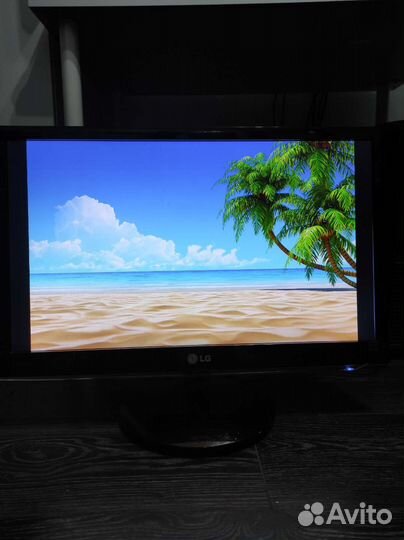 Монитор LG Flatron ips236v FullHD 23''