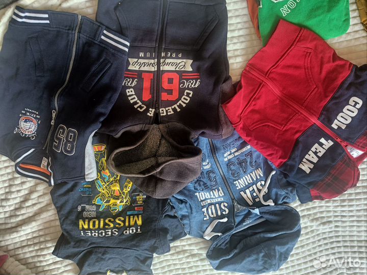 Одежда на мальчика 104-110