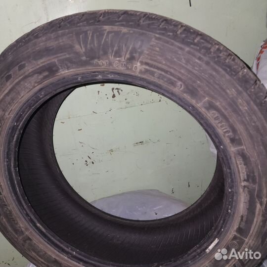 Nitto Therma Spike 225/55 R18
