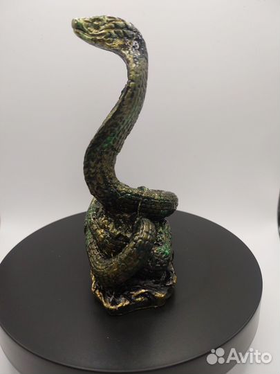 Королевская кобра.фигурка,Символ 2025 года.Зелёная