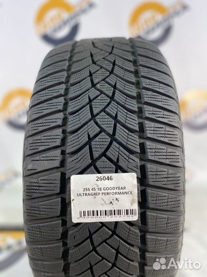 Goodyear UltraGrip Performance 255/45 R18 105T