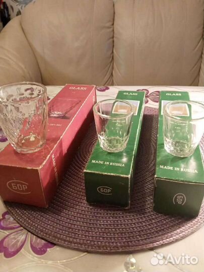 Хрустальные стопки и кружки