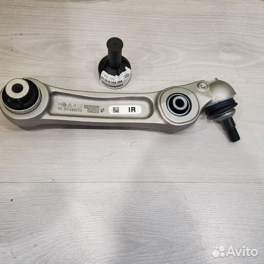 Рычаг на BMW правый F12 F13 F06 F11 новый