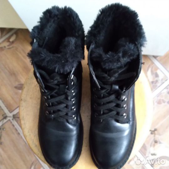 Ботинки женские зимние 38 размера бу