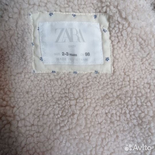 Курточка для девочки Zara 98р