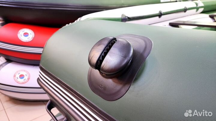 Лодка мишимо фемели PRO400(бело-зеленая)