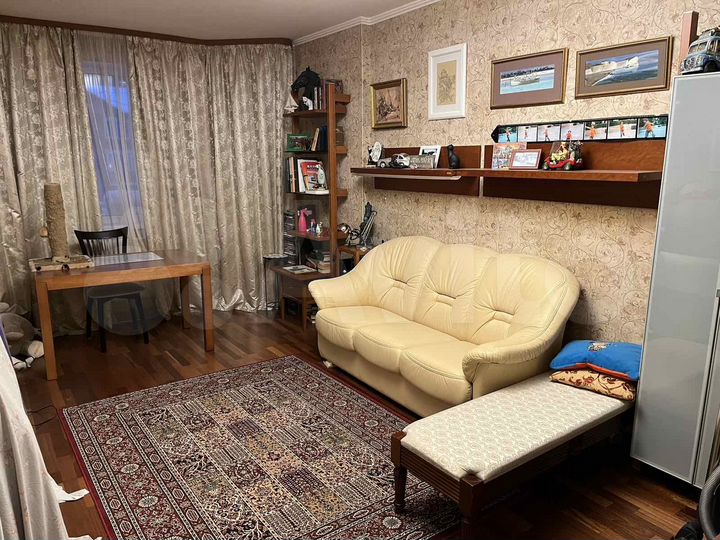 3-к. квартира, 105 м², 1/4 эт.