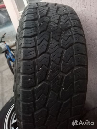 Toyo Observe Ice-Freezer SUV 225/60 R17