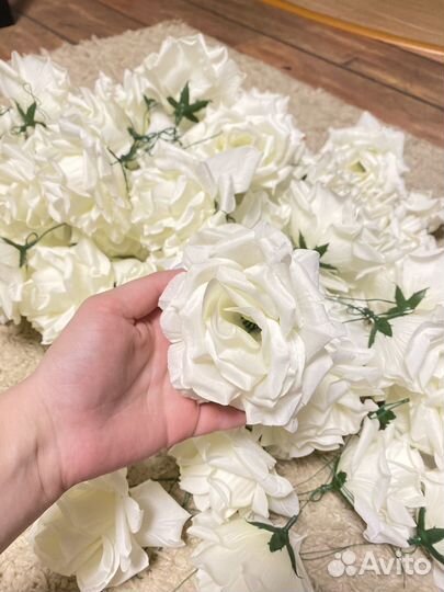 Искусственные цветы пакетом