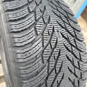 Nokian Tyres Hakkapeliitta R3 245/40 R18