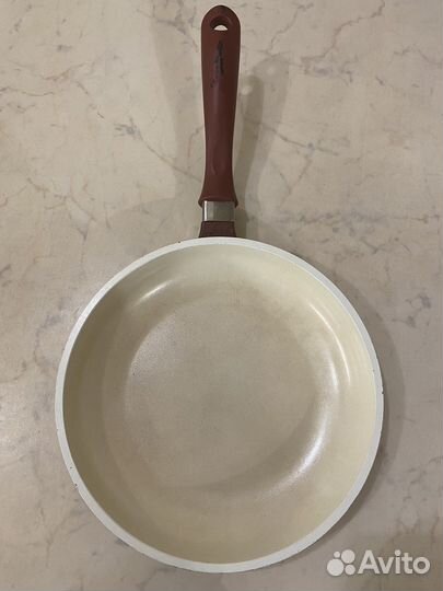 Сковорода 25 см