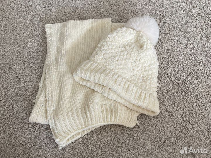Комплект шапка и шарф для девочки