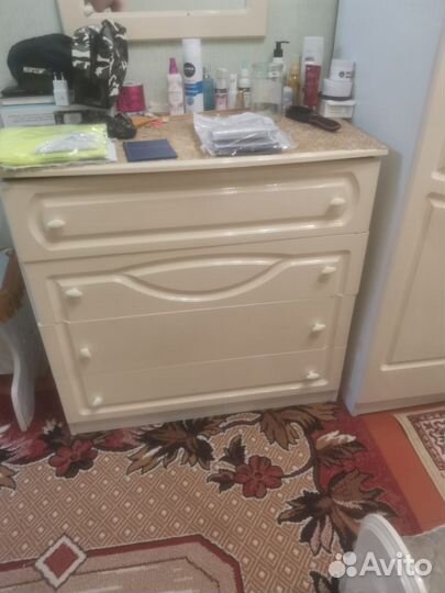 Кровать двухспальная с матрасом