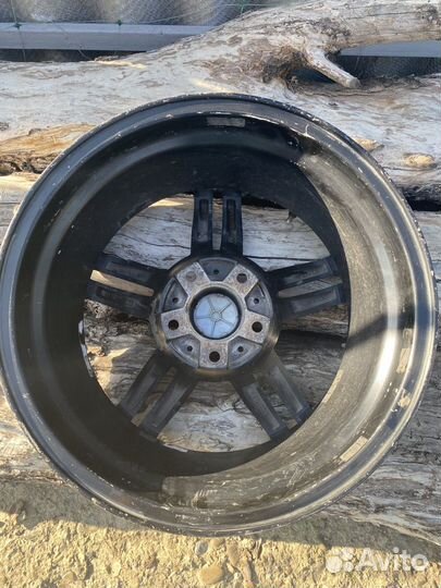 Диск литой r 17