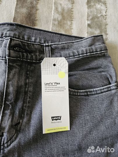 Новые джинсы Levi's 512 (32x32)