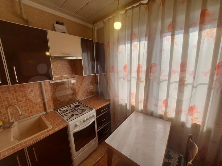 2-к. квартира, 49 м², 4/9 эт.