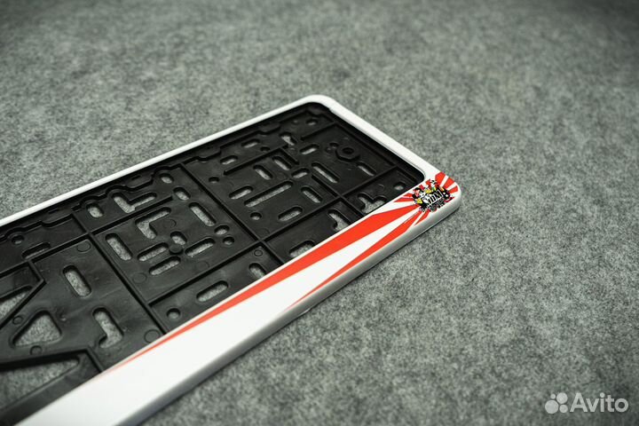 Рамка номера пластиковая с защелкой Eat Sleep TRD