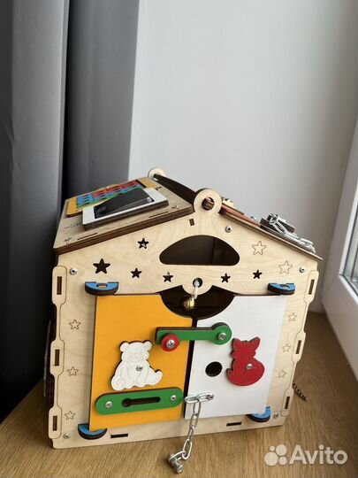 Бизиборд домик новый