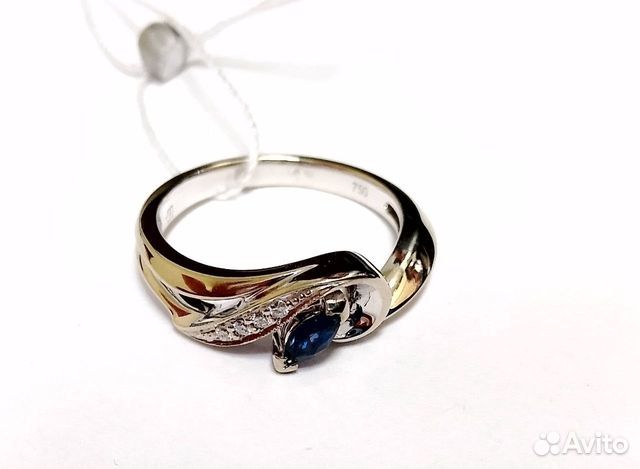 Золотое кольцо с камнем 16,5р