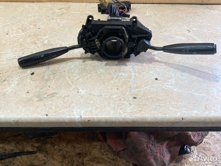 Подрулевой переключатель тойота карина 170