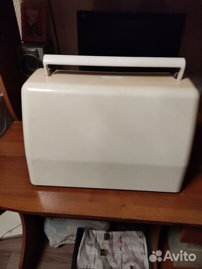 Швейная машина family gold master 8018a