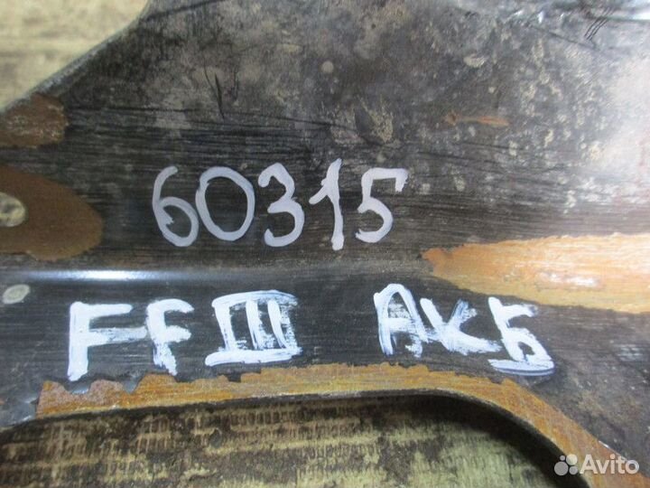 Крепление акб Ford Focus III 2011-2019