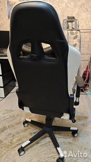 Компьютерное кресло