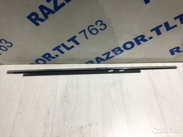 Уплотнитель стекла наружний audi A4 b8