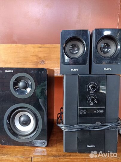 Колонки для компьютера с сабвуфером и без