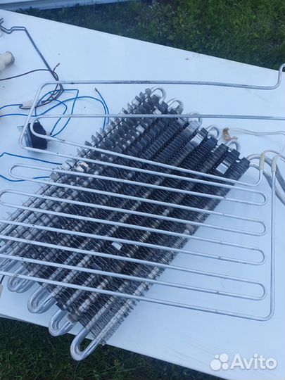 Полки и запчасти для холодильника