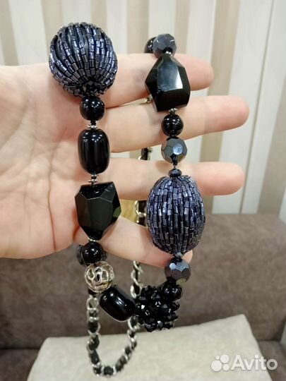 Украшение на шею с натуральными камнями