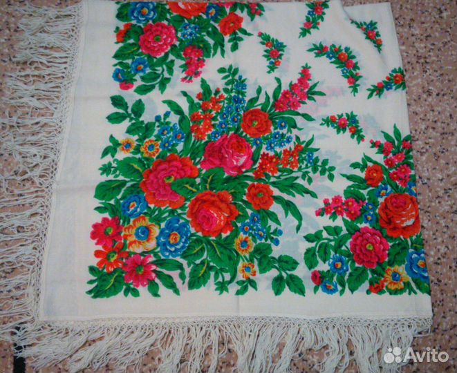 Платок шерстяной