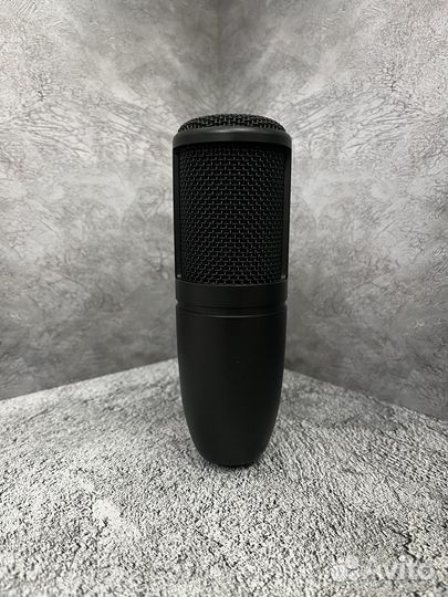 Микрофон AKG P120