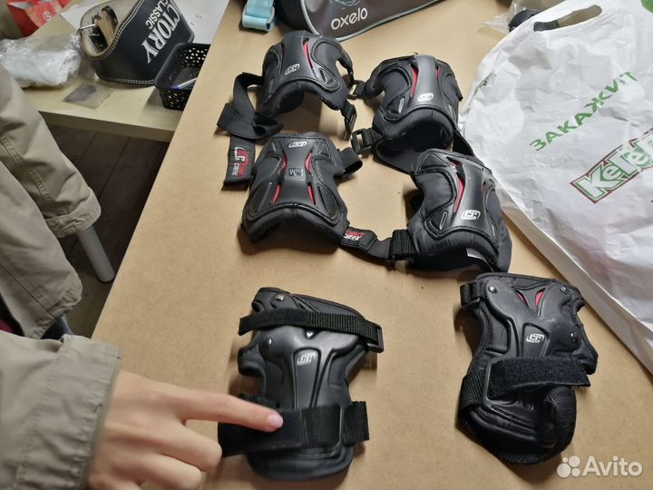 Роликовые коньки