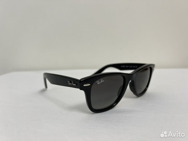 Солнцезащитные очки Ray-Ban Junior Wayfarer RJ