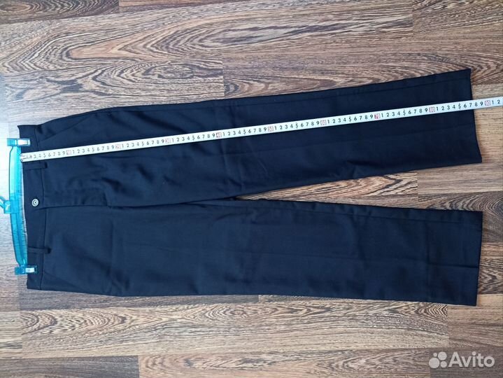 Новые школьные брюки, р. 140