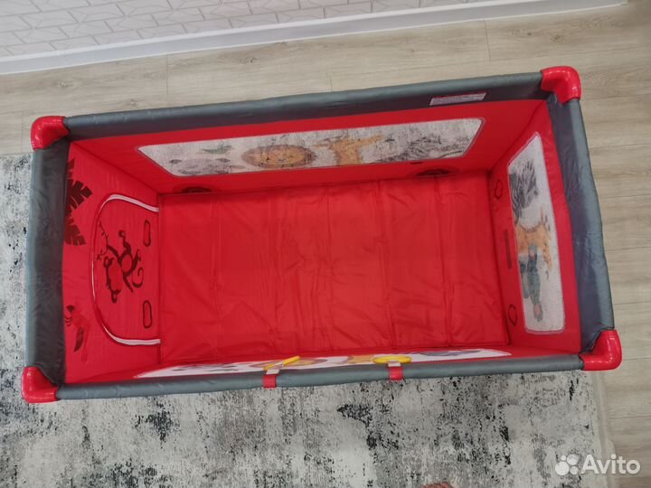 Манеж-кроватка складывающийся