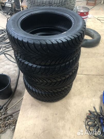 Sava Eskimo Stud 205/55 R16 94K