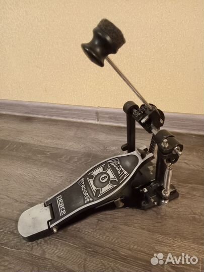 Педаль для бас барабана