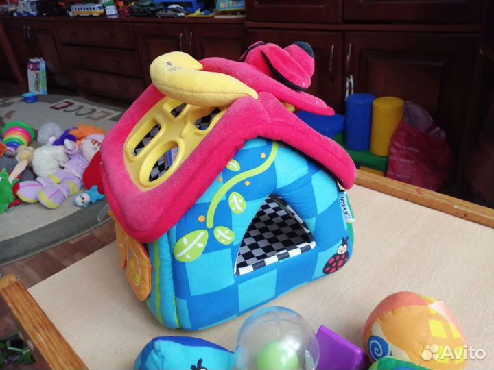 Обучающий домик-сортер