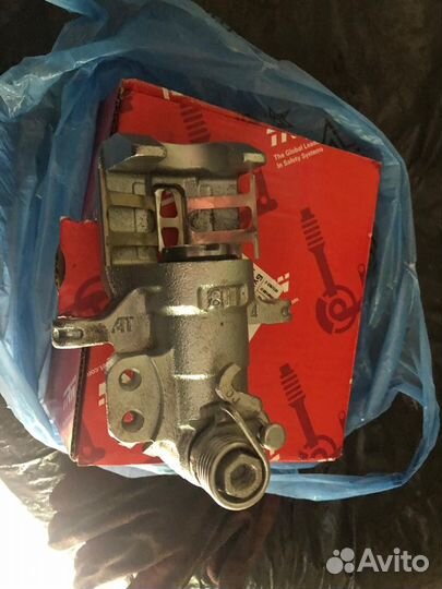 Новый задний левый тормозной суппорт TRW на Suzuki