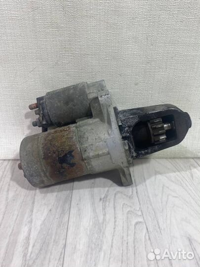 Стартер Nissan X-Trail T30 2000-2007 233008H50A