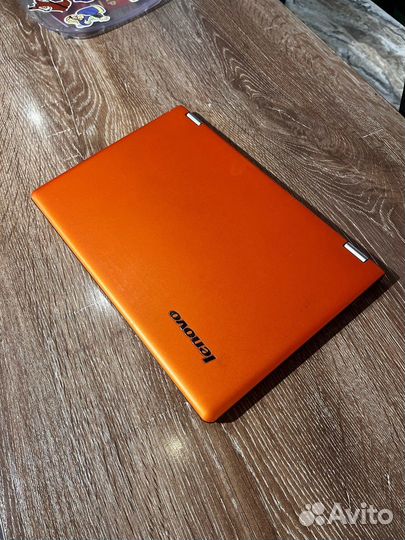 Lenovo yoga 700