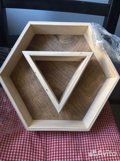 Полочка декоративная