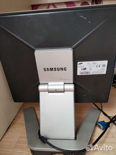 Монитор Samsung